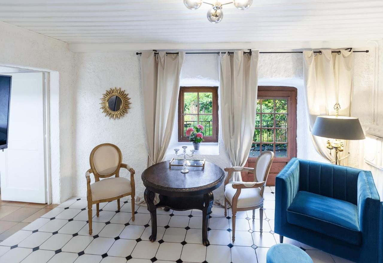 Chateau Du Chatelard | 2 Persons Apartment Montreux Luaran gambar